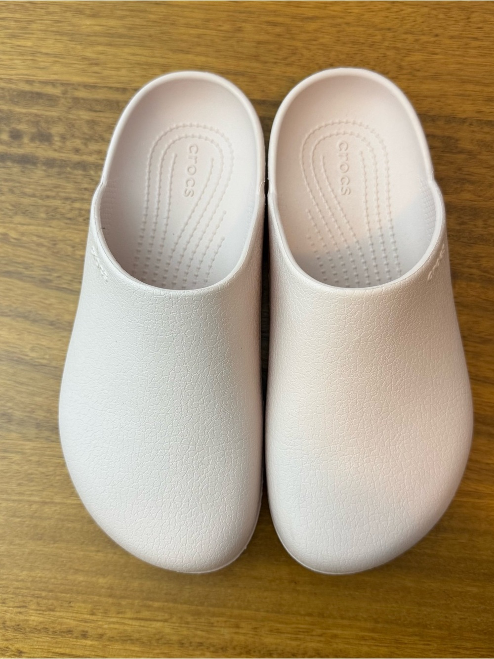 Crocs Dylan women’s Clogs Size 8 - Picture 2 of 6